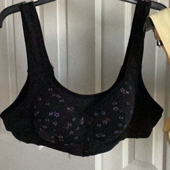 2 snap front bralettes with snaps - Picture 2 of 8